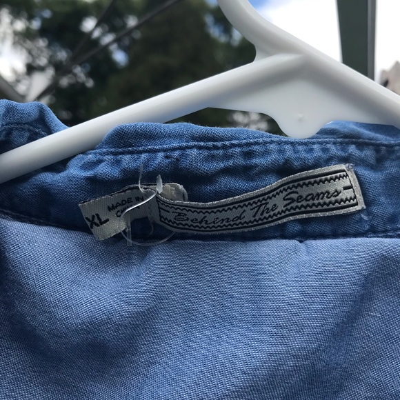 Light weight denim blouse - Picture 6 of 6